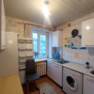 Сдам 1 кв район Одесской, пр.Аэрокосмический,175 ц3000+ ком услуги