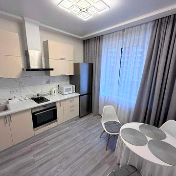 Первая аренда на Каманина. Без животных!