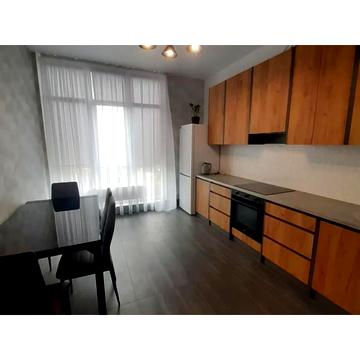 Академіка Філатова вул., 2 к1