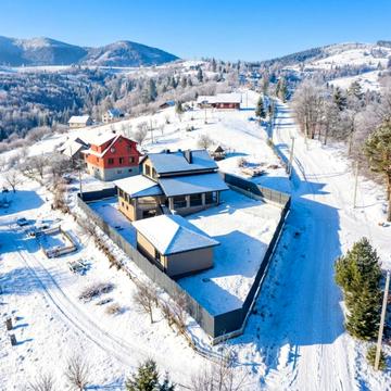 Маркіяна Шашкевича вул., 12