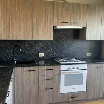 1-кімнатна квартира в центрі! Простора, світла, з якісним ремонтом.