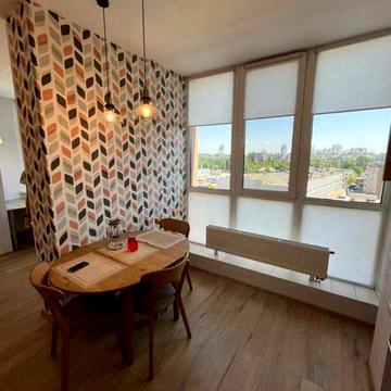 Велика Кільцева вул., (Будинок 1)