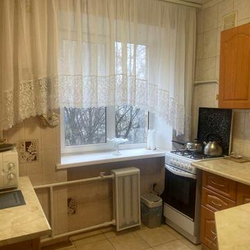 Оренда 2-х кімн.кв. біля метро 3 хвилини