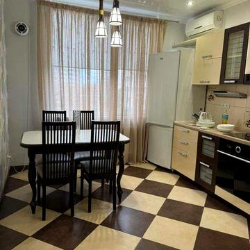 2х кім.квар. ЖК Ражажний! 4й поверх. Новий ремонт. Терміновий продаж! ЖК Радужний