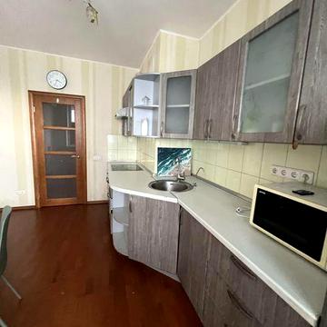 Оренда 2х Дніпровська набережна 26б