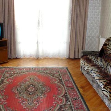 Берестейський просп. (Перемоги), 80/57