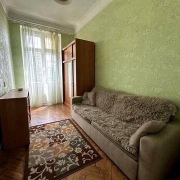 1к кв. вул. Малопідвальна 21, Золоті Ворота, Володимирська, Світло Є!