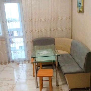 Оренда 2 кім. квартири в новобудові на вул. Залізнична