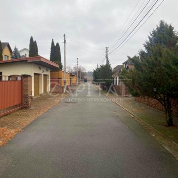 Ірпінська, 22