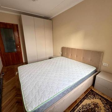 Анатолія Кос-Анатольського вул., 12