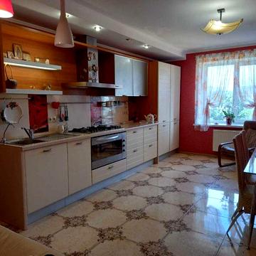 Продам шикарную 2-х комн. квартиру в центре Кременчуга