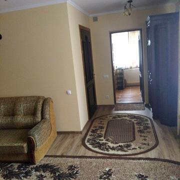 Тернопільська вул., 10