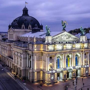 Володимира Винниченка вул. (), 8