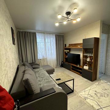 Майборського вул., 12