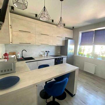 Красива євродвушка на Сахарова, повна комплектація!