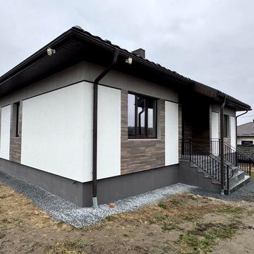 Продаж будинку на Газовику з комунікаціями