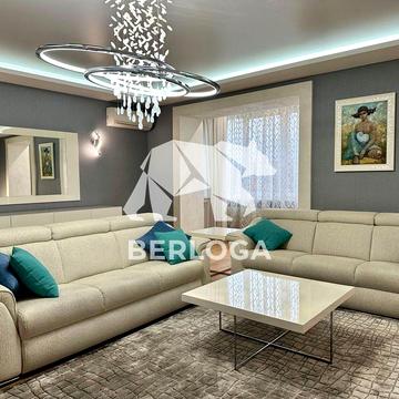 Елітна квартира. ЦЕНТР. Камін.СВІТЛО ЗАВЖДИ. БОНУС паркомісце 162,6м2