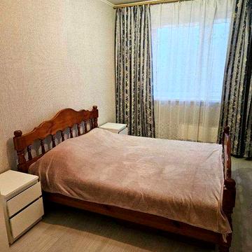 Власник Здам двох кімнатну квартиру центр міста