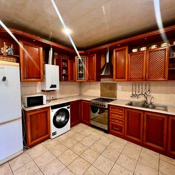 Оренда просторого окремостоячого будинку по вул. Сигнівка