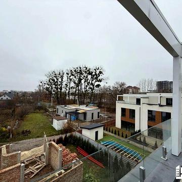 Купуйте преміальний Таунхаус біля Міського озера  та двома терасами!