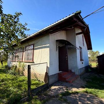 Цегляний Будинок з всіма комунікаціями. Неподалік Моршина. с.Подорожнє