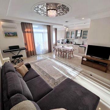 Преміальна видова 3-к. квартира з дизайнерським ремонтом | 121 м²