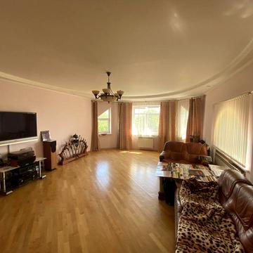 VIP-будинок для 2 сімей, 10 хв до Львова. Готовий до заселення