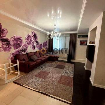 В продаже 3-комнатная квартира в ЖК "Родники", ст.м Героев Труда. ЖК ул. Родниковая, 9а