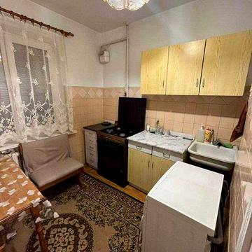 Здам 1 кімнатна з хорошим косметичним ремонтом на Виставці!