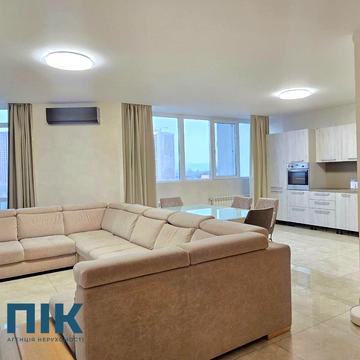 Володимира Івасюка просп. (Героїв Сталінграду), 2-Д