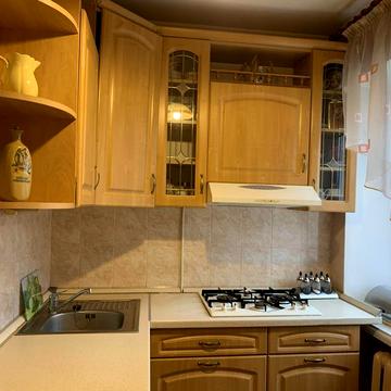 1-кімн. на Жабинского. Світло є завжди