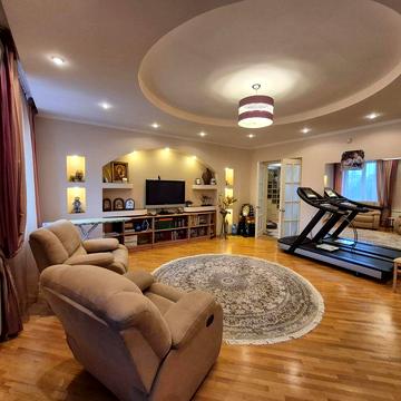 Продається шикарна 2 кімнатна квартира в самому центрі міста