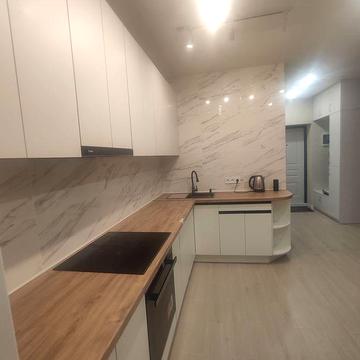 Продам відмінну квартиру в новоб біля м холод.гора ЖК сказка