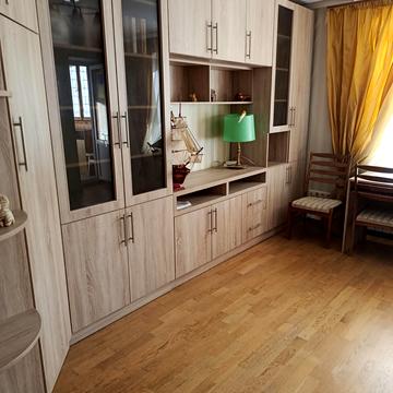 Шовкуненка вул., 3