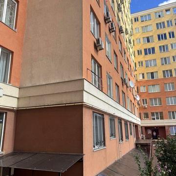 Оренда однокімнатної квартири, перший поверх, газ, лічильник на терло