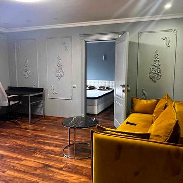 Лесі Українки бульв., 12