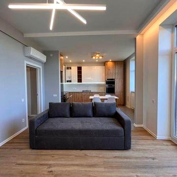 Оренда сучасного котеджу біля Львова, с. Липники