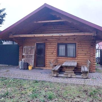 Деревяна баня зі зрубу розміром 5,6 м * 5,6 м