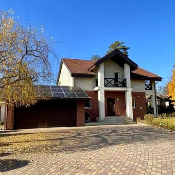 Васильків.Продаж жилого будинку,гараж,басейн,сонячні панелі,газ,0,15га