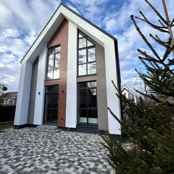 Садова вул., 3