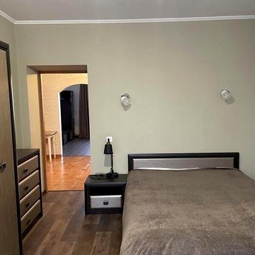 Довгострокова оренда 3к Квартира Галицька вулиця