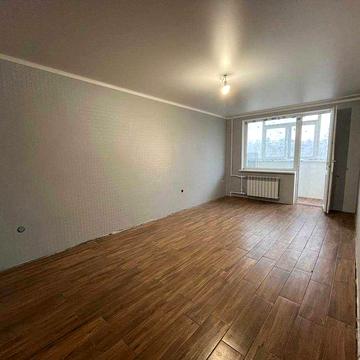 Продаж 3к квартири Свято-Миколаївська