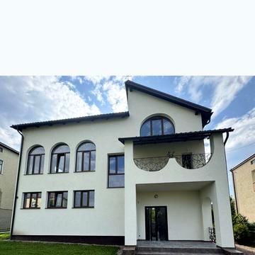 Продам сучасний двоповерховий будинок у м. Трускавець