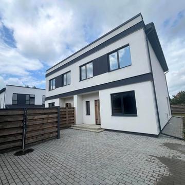 Центральна вул.