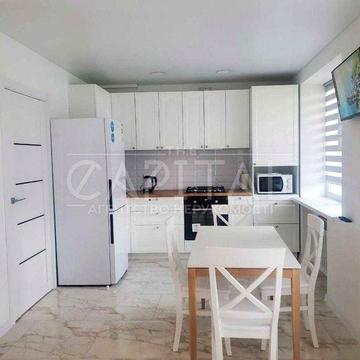 3 к квартира 64 м2/5 поверх, вул.Щекавицька 41, 5 хв метро