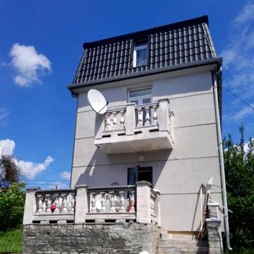 Продаю.Будинок -дача,,Рясне 1.вул.Холодна,ціна 77.000дол.сша.