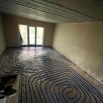 Дуплекс у центрі Ірпеня біля парку Правика — мансарда та два балкони