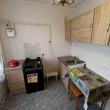 Сдам 2-ком квартиру пгт. Немешаево ул. Горького ЦЕНТР, с животным ДА