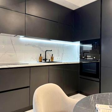 Набережна Перемоги вул., 68-А