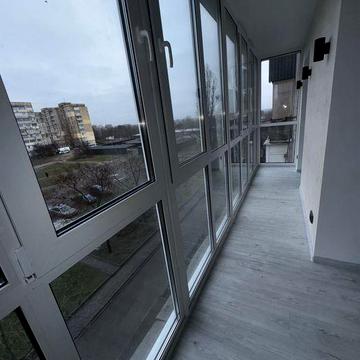 Продам ,3ком. Каменское левый берег 4 этаж